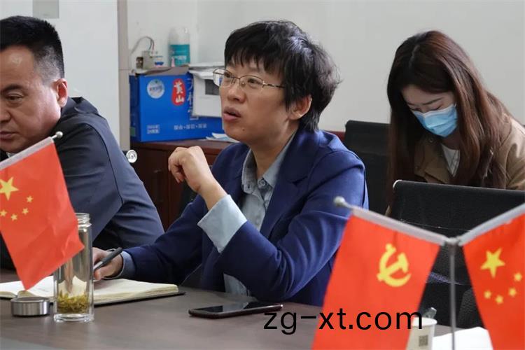 樑(liang)山(shan)縣(xian)縣(xian)委(wei)常(chang)委(wei)、常(chang)務副縣長張(zhang)建(jian)芬(fen)蒞臨正陽(yang)集(ji)糰(tuan)調(diao)研指導(dao)工作