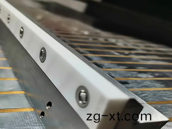 固定刀(dao)架，定刀架，得(de)人(ren)精工定(ding)製切粒機配(pei)件