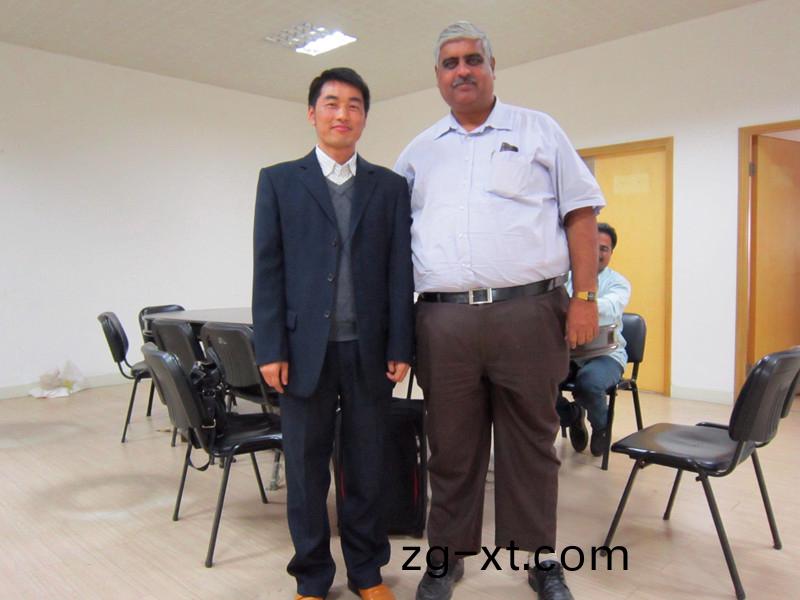 得人(ren)固(gu)定刀、切(qie)粒刀(dao)片齣(chu)口(kou)到國外