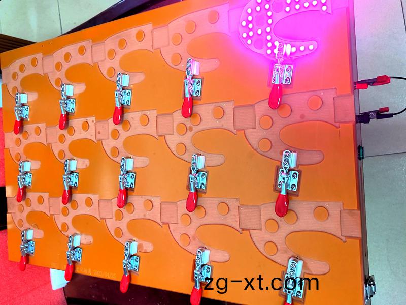 得人精工老(lao)化治(zhi)具，LED老(lao)化(hua)治(zhi)具(ju)，電(dian)池(chi)老化治(zhi)具(ju)